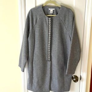 Liz Claiborne Elegant Gray Cape with Monochrome Trim